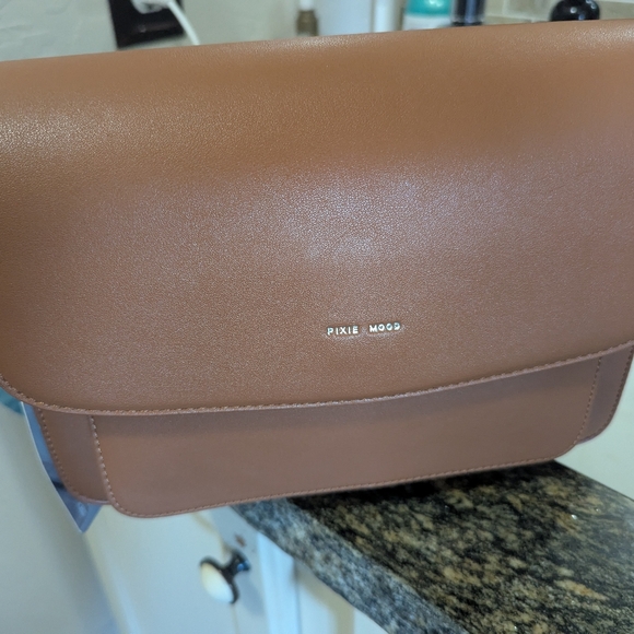 NWOT Pixie Mood Zoe Adjustable Crossbody Shoulder Bag Vegan Leather Brown - Picture 6 of 6